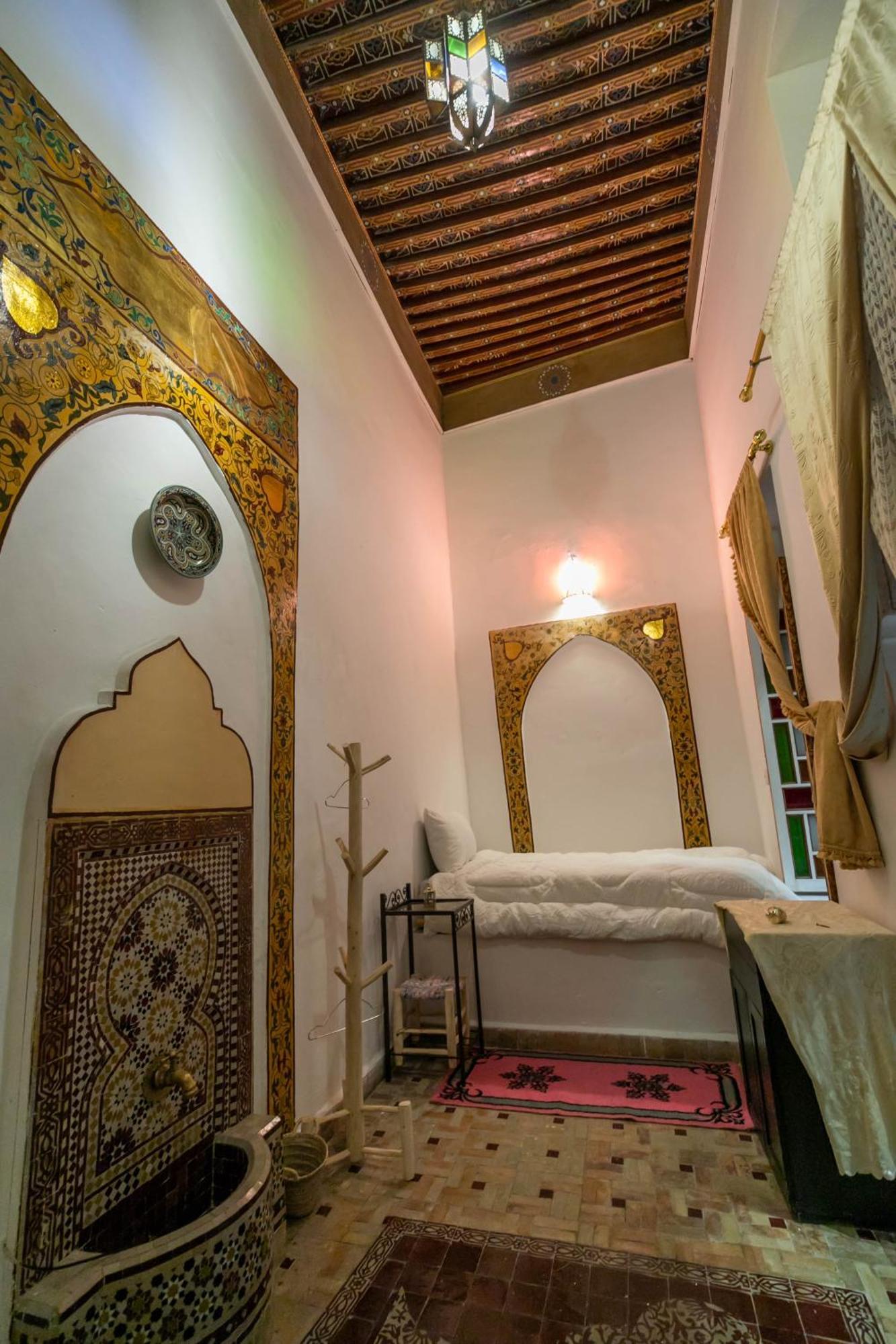 Riad Dar Diwan Fes Luaran gambar